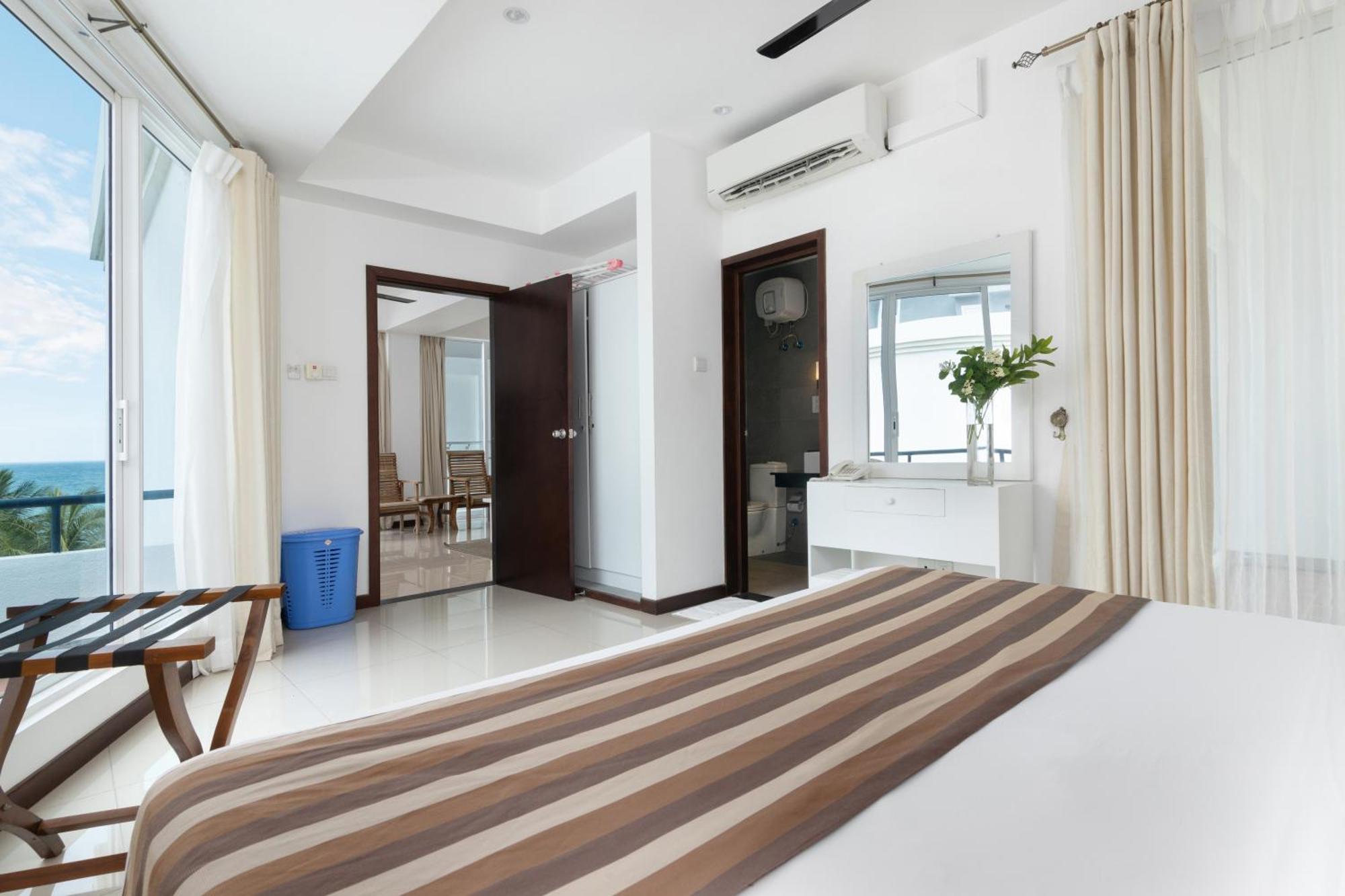 Oceanfront Condominium - Nilaveli Kültér fotó